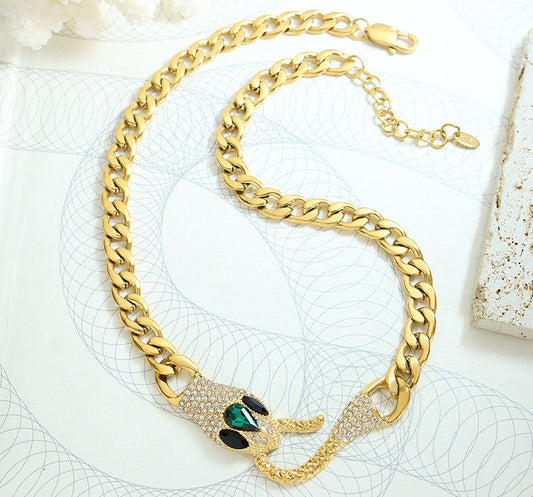18K Gold Fashion Exquisite Snake Head Design Versatile Necklace