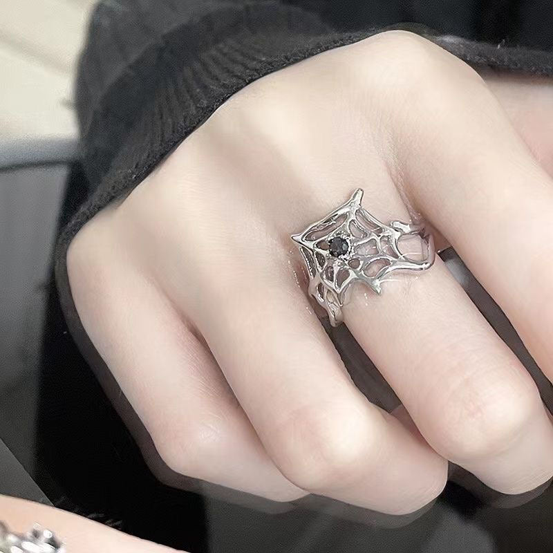 Dark Retro Black Gem Spider Nail Ring, Niche Design Advanced Cool Style Open Adjustable Ring