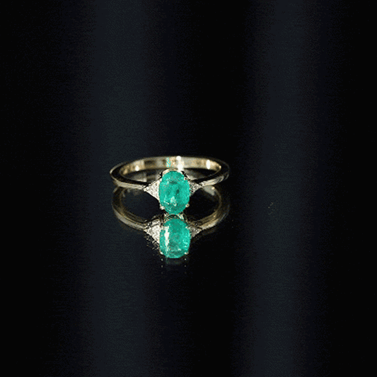 Solitaire Oval Emerald Engagement Ring with Diamonds