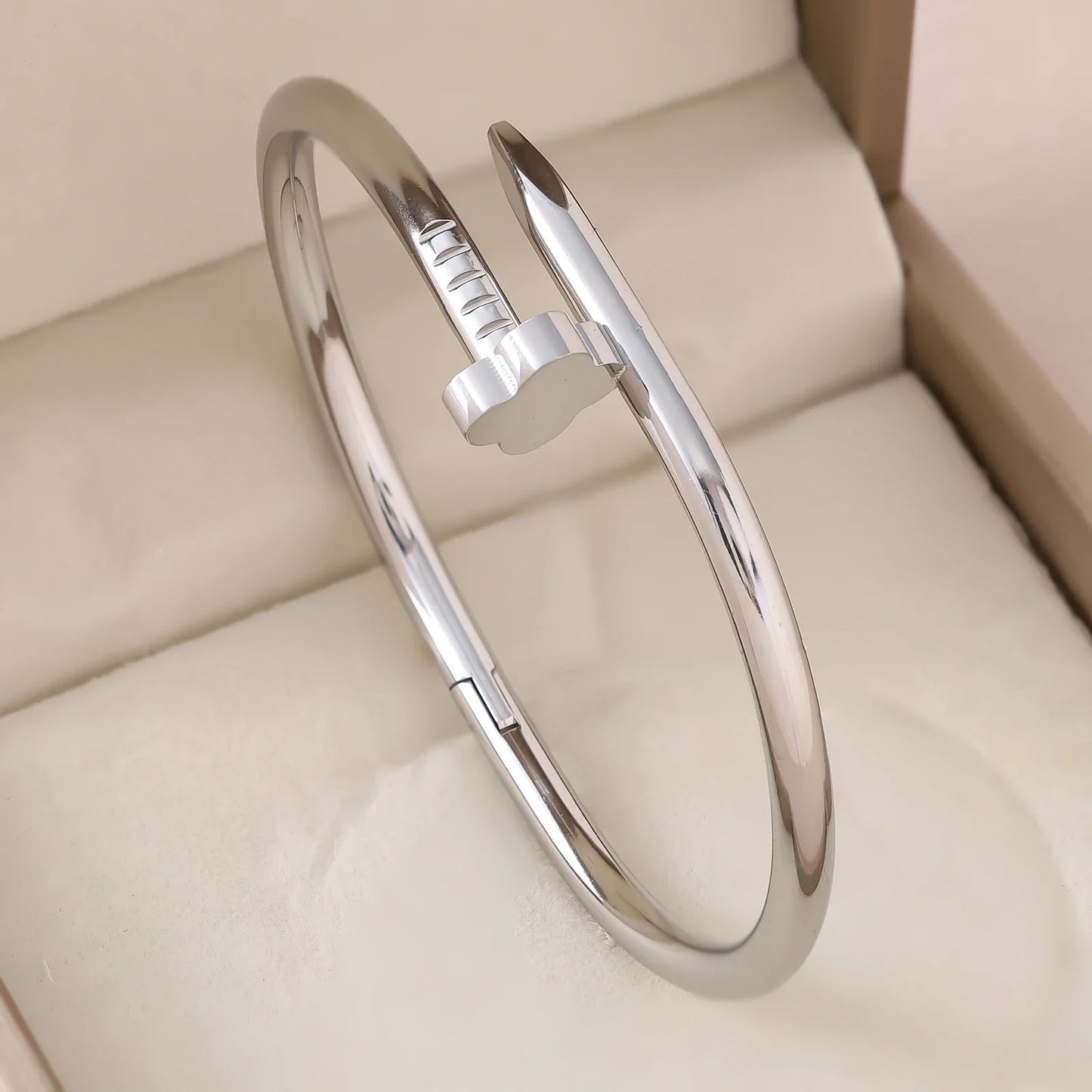 1pc 18K Gold Plated Stainless Steel Stackable Bracelet With Chain And Clover Design, Fashion Style For Women, Suitable For Casua
