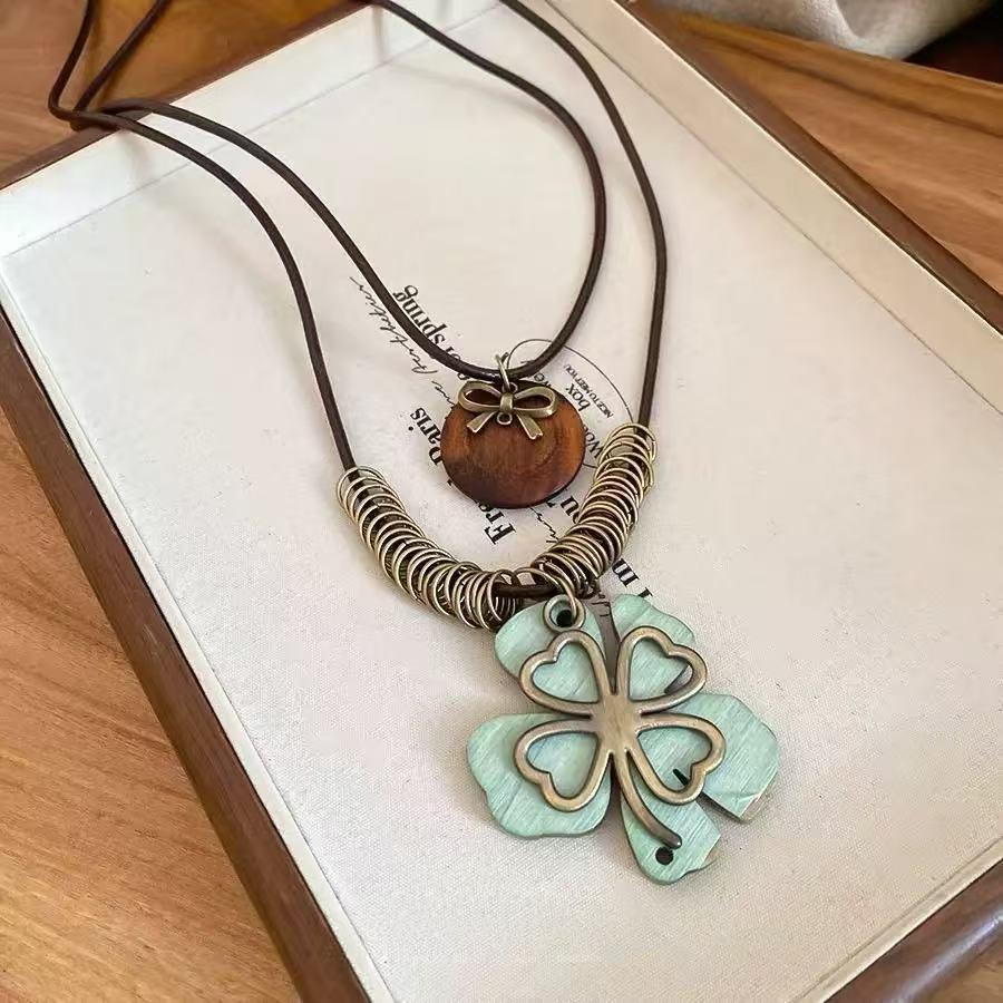 Ethnic-style Womens Retro High-end Sweater Chain Accessory