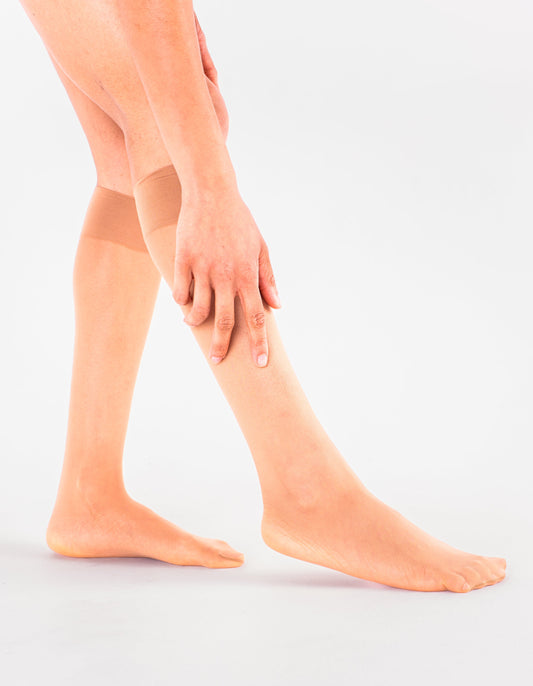 KNEE-HIGH 02