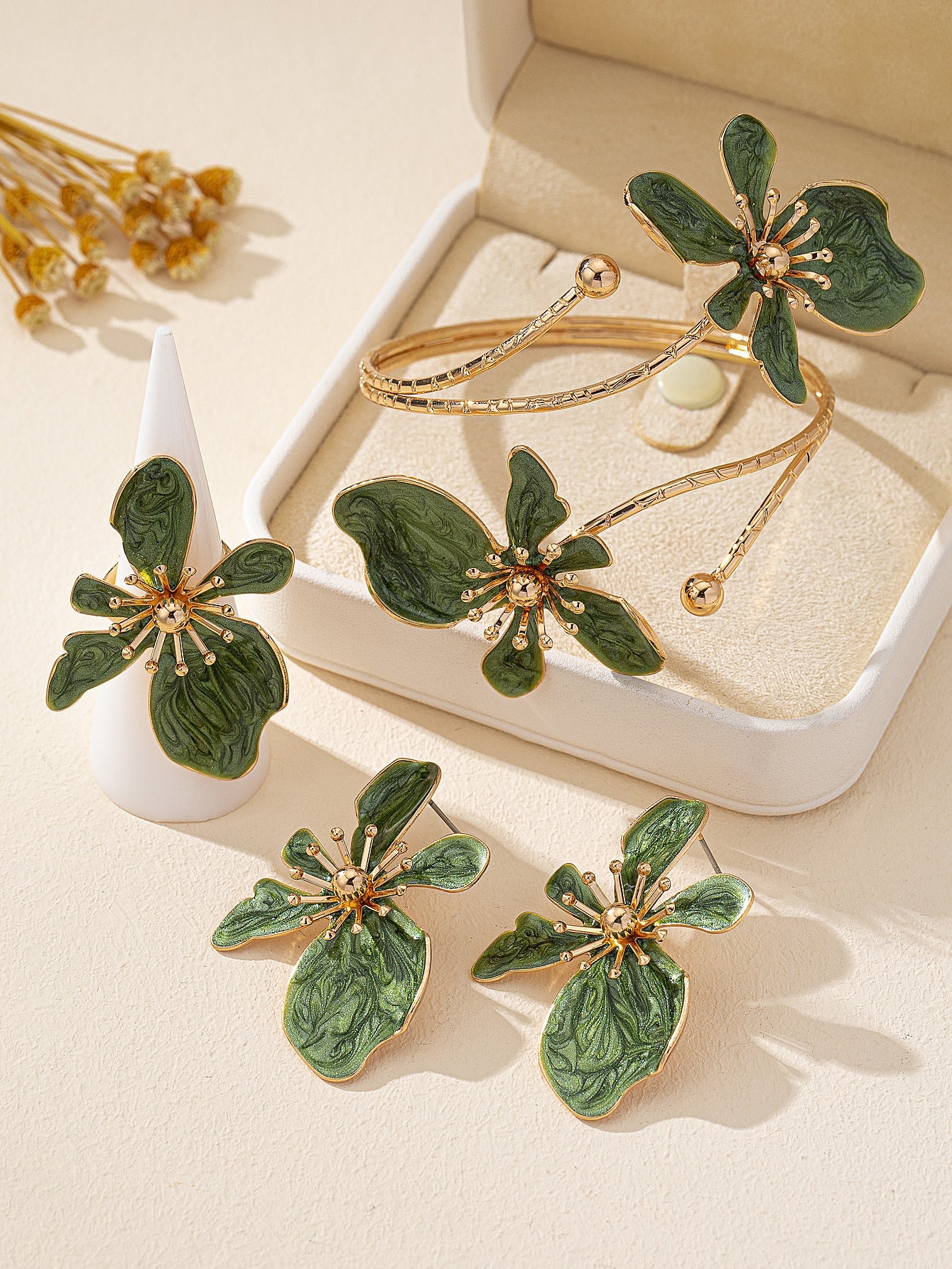 Natural Pearl Flower Earring Set