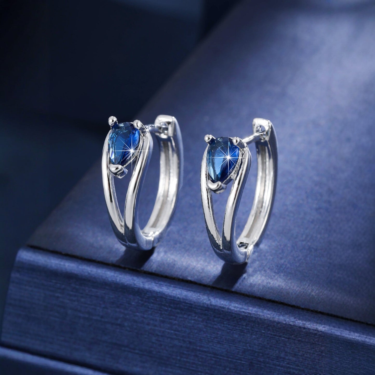 Simple And Stylish Water-drop Double-twist Ear Clips For Women