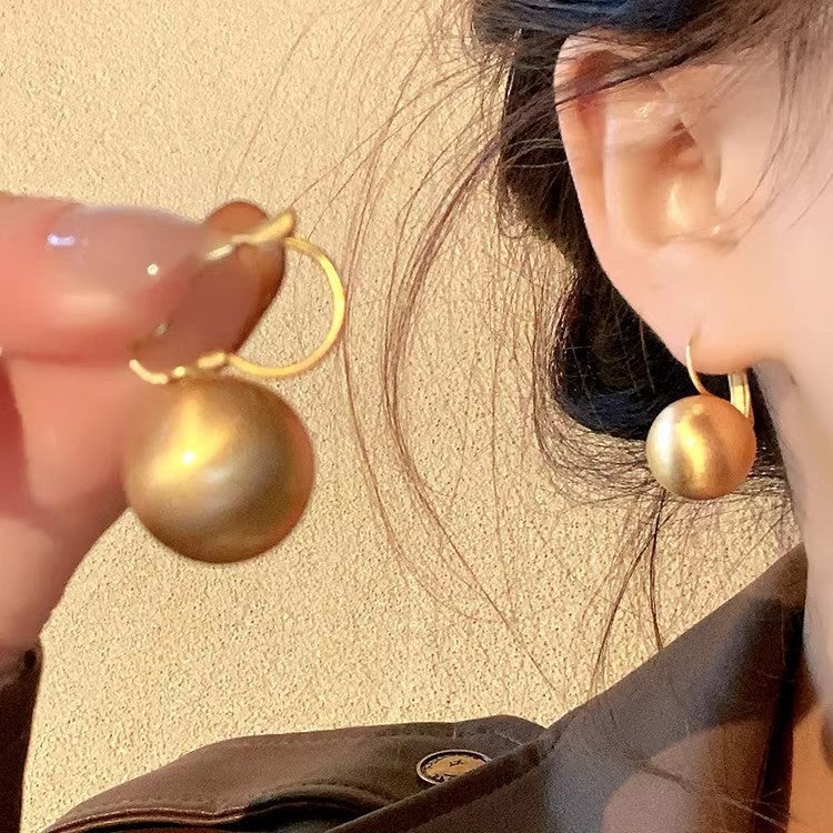Japanese Style Minimalist Gold Flower Stud Earrings  Dainty Elegant Alloy Floral Statement Jewelry For Women Daily Wear
