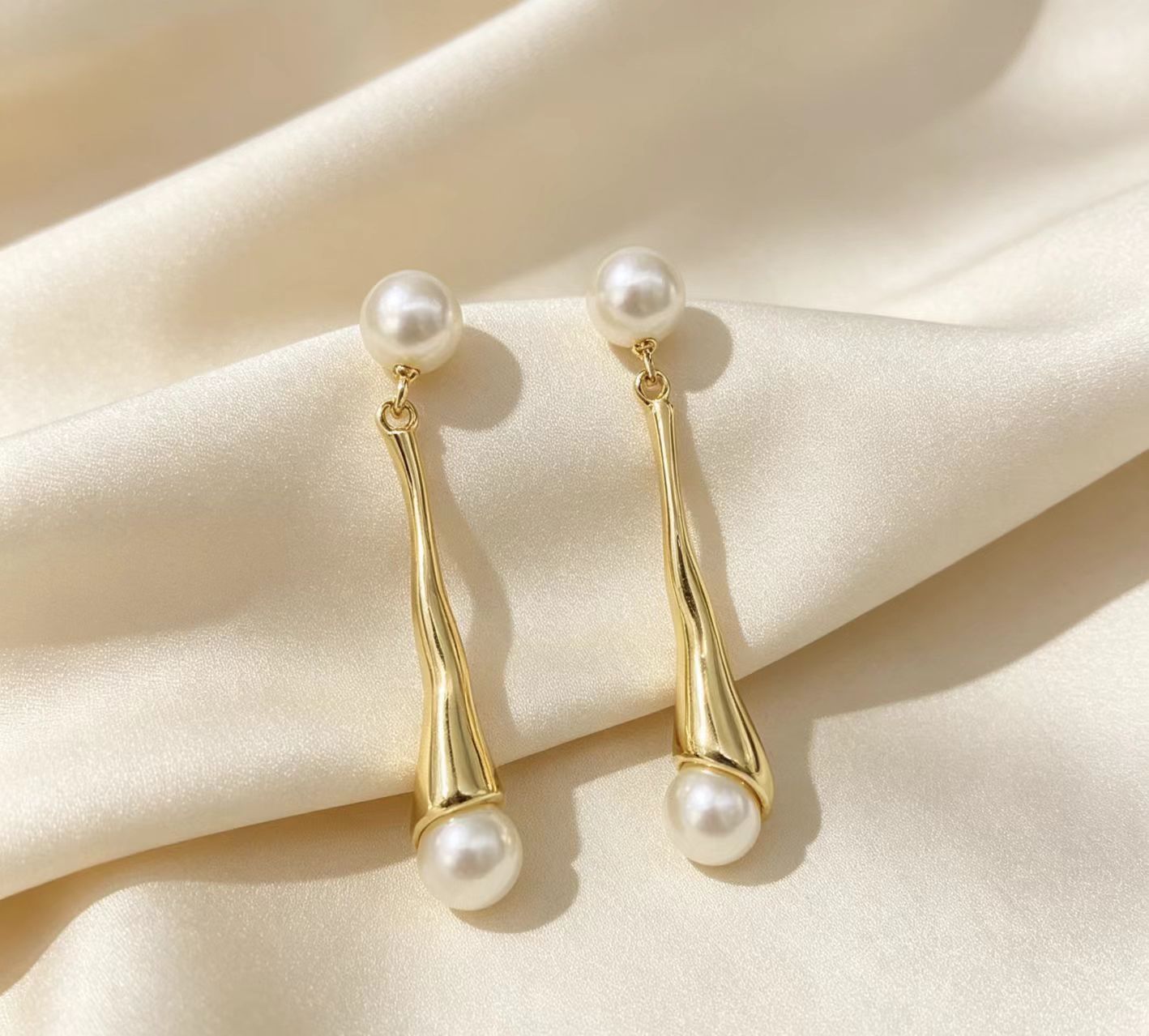 Minimalist Irregular Waterdrop Pearl Silver-Needle Stud Earrings
