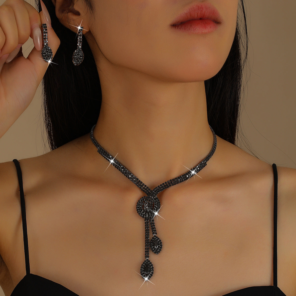 Autumn New European And American Style Loose Diamond Round Jewelry Bridal Jewelry Set Tassel Pendant Wholesale Three-Piece Set One Piece