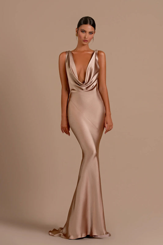 Mermaid Bridesmaid Dresses For Wedding Deep V Neck Satin Prom Dress Long Formal Evening Gowns For Women