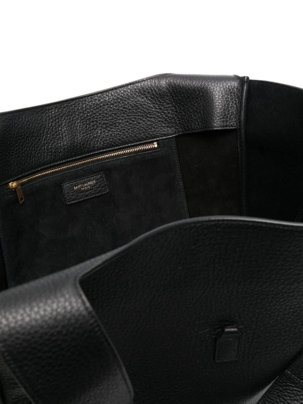 Saint Laurent Women Saint Laurent Women Le 5 À 7 Bea Bag In Grained Leather