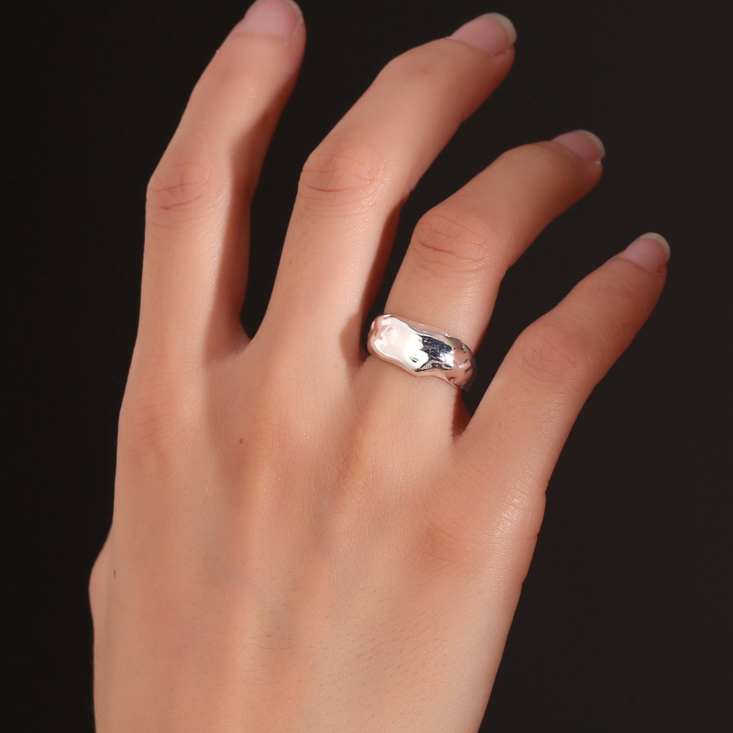 Women's Retro Punk Index Finger Ring