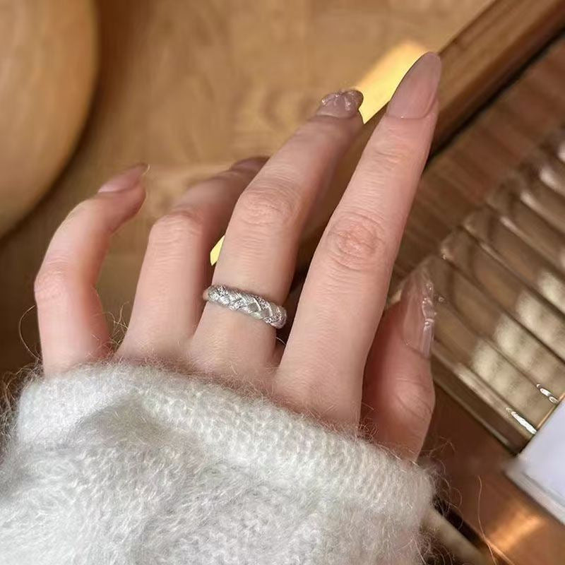 Niche Moonstone Black & White Couple Rings For Men & Women, Vintage Luxury Adjustable Open Band