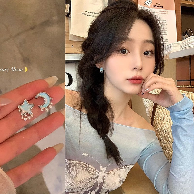 Sparkling Star Charm Hoop Earrings For Women, Dainty CZ Star Mini Huggie Earrings, Cute Trendy Silver Plated Ear Cartilage Jewelry