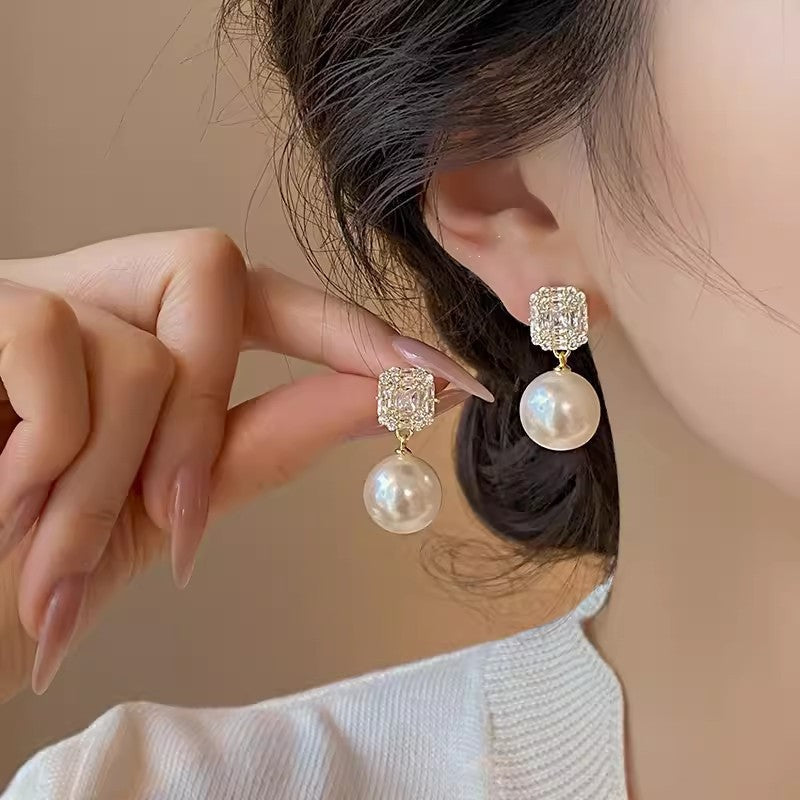 Ins Style Pearl Dangle Earrings Luxury Vintage Elegant Minimalist Ear Jewelry