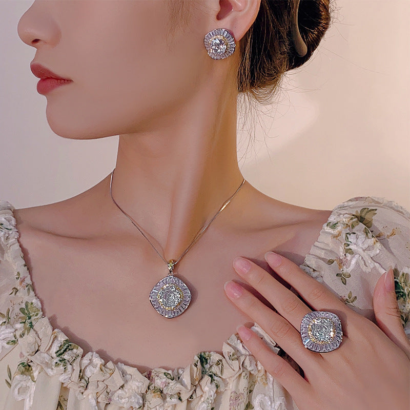AutumnWinter New Arrival Hua Bi Jewelry Copper Base Gold-Plated Necklace