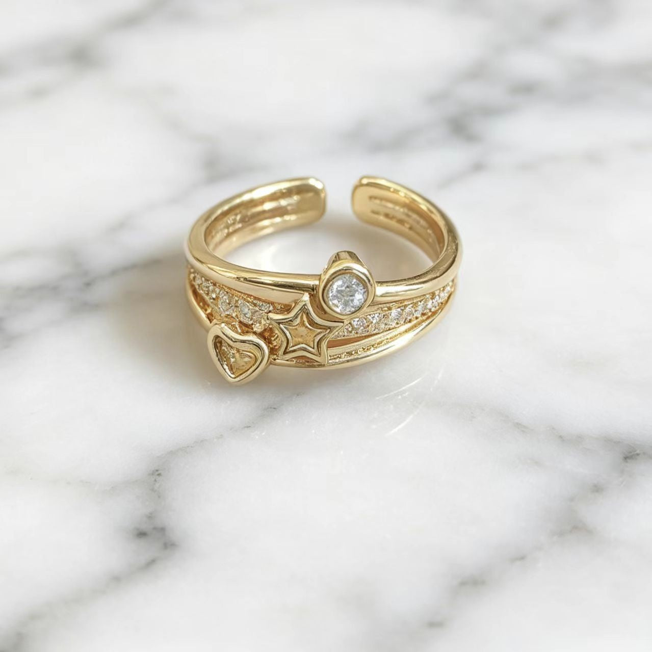 Womens Geometric Line And Polka-dot Diamond-studded Ring