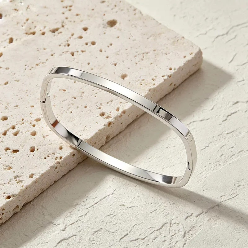 Stainless Steel Minimalist Style Vacuum Plated Bracelet With A Wind-like Finish