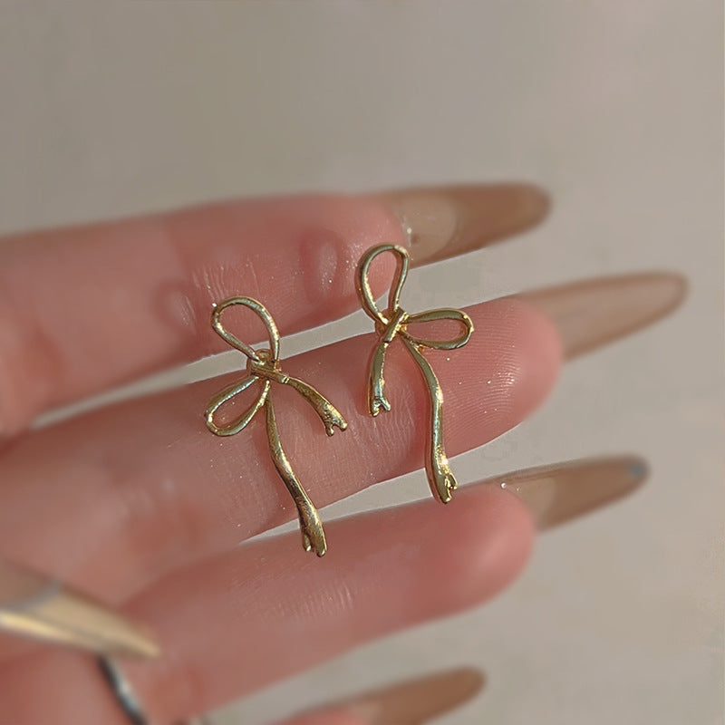 Popular Ins Style Mini Heart Gold Plated Studs Chic Niche Ladies Daily Earring