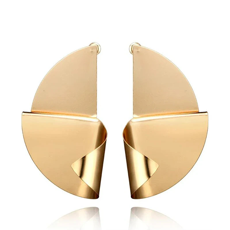 Gold Color Metal Drop Earrings Irregular Hollow Heart Pendants Earrings Twisted Geometric Personality Earrings for Women