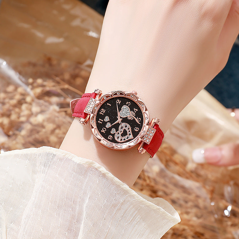 Simple leather strap quartz watch for students