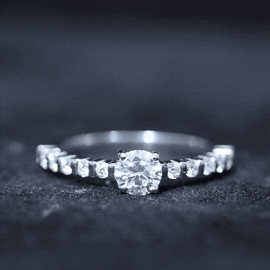 Round Brilliant Cut Moissanite Proposal Ring