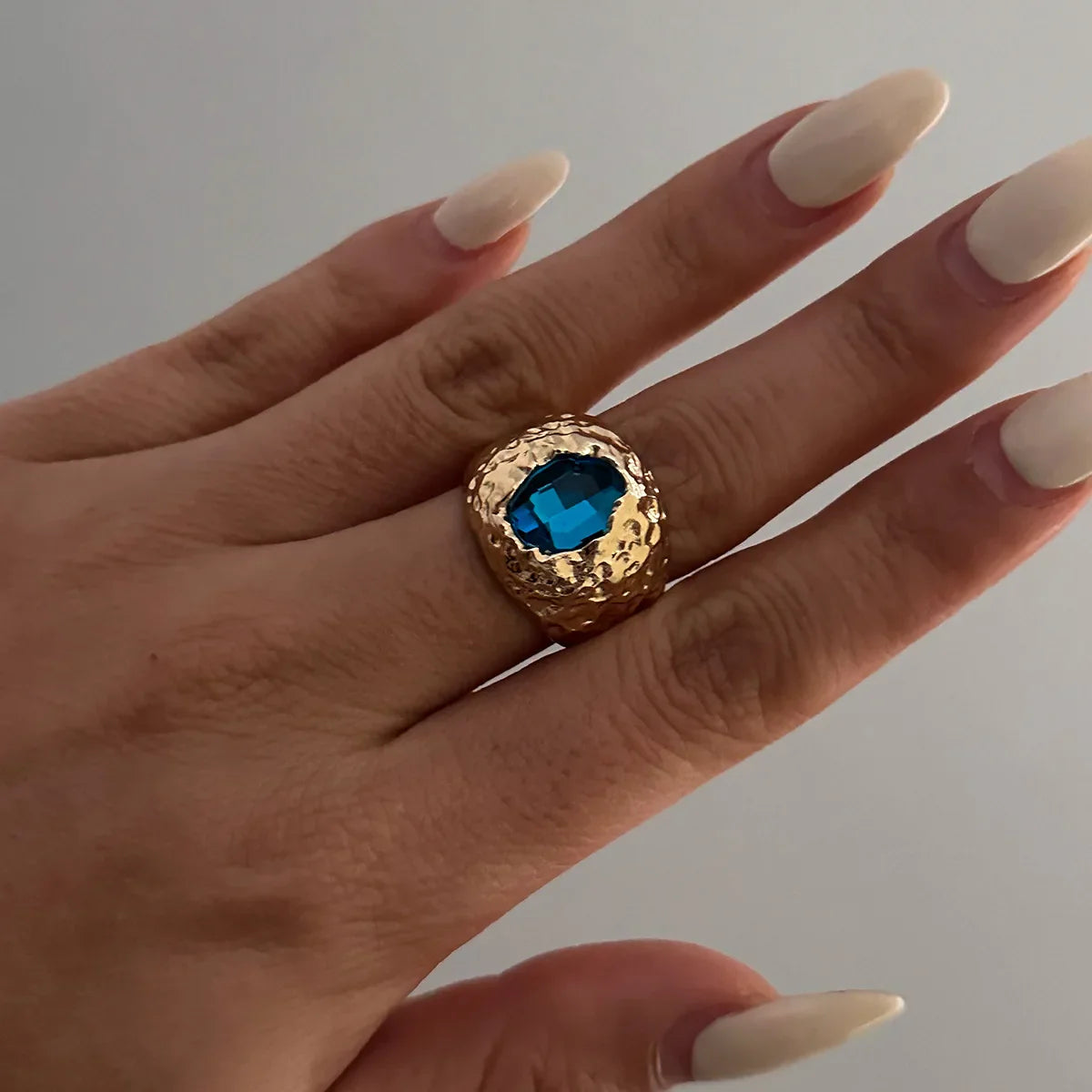 LATS Vintage Punk Inlaid Rhinestone Rings for Women Geometric Exaggerated Personalized Liquid Glossy Light Luxury  Jewelry