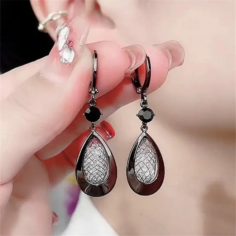 New Simple Metal Style Glossy Geometric Earrings For Women Fashionable Personalized Daily Accessory Party Jewelry Birthday Gifts