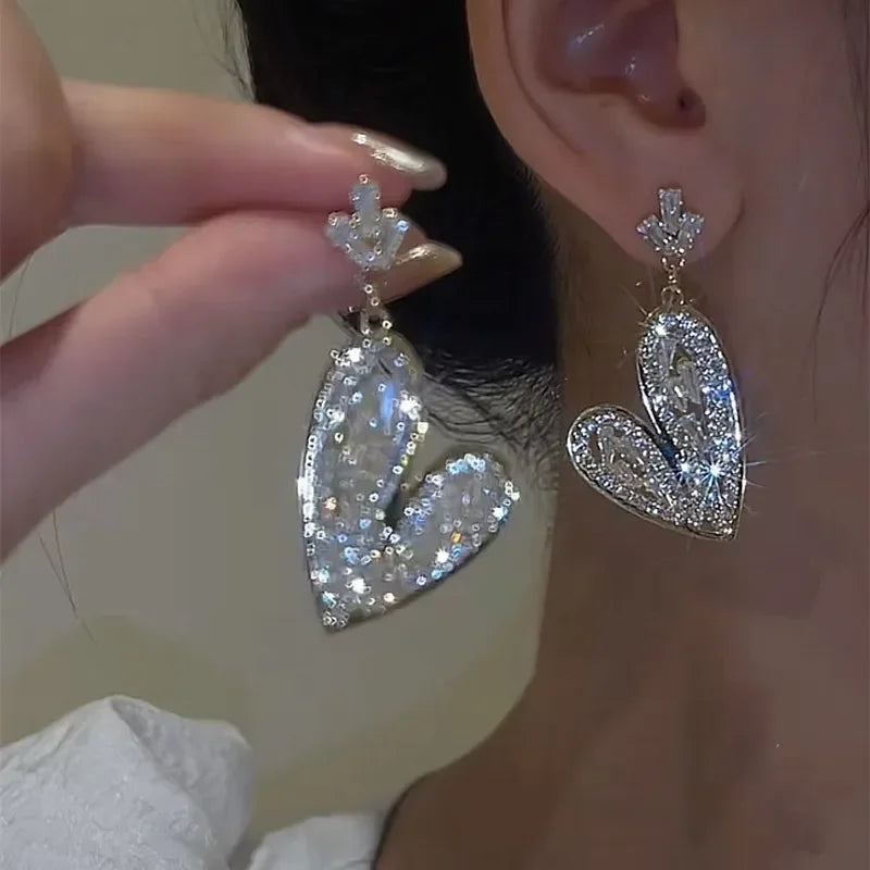 New Simple Metal Style Glossy Geometric Earrings For Women Fashionable Personalized Daily Accessory Party Jewelry Birthday Gifts