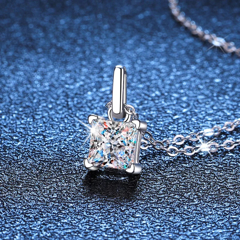 NeeTim 1ct Princess Cut Moissanite Necklace Pendant S925 Sterling Silver Party Wedding Dimond Necklaces For Women Certified