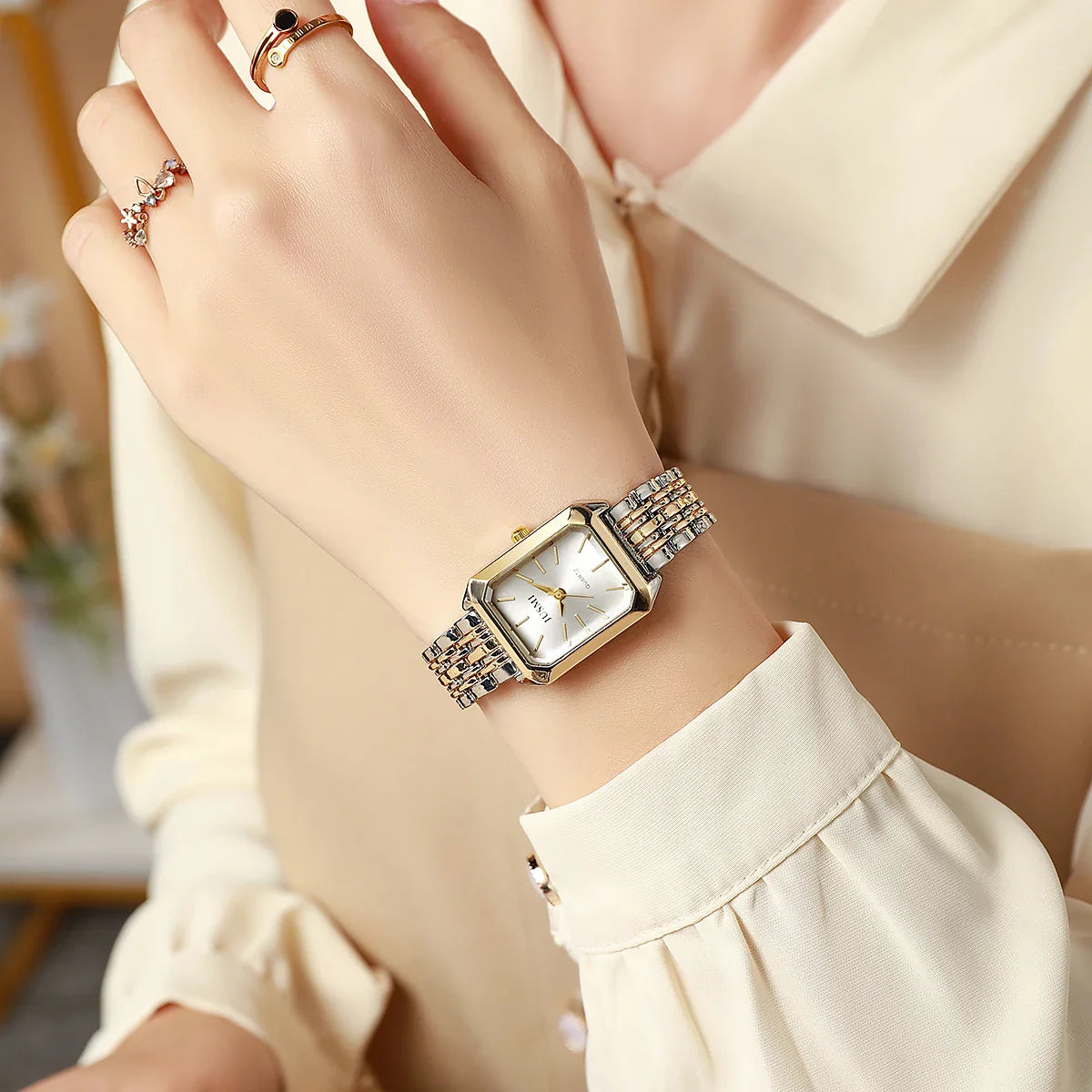 New Fashionable Simple Explosive Square Bar Scale Dial Steel Strip Quartz Watch