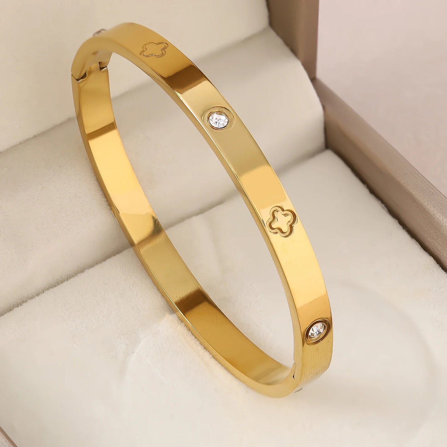 1pc 18K Gold Plated Stainless Steel Stackable Bracelet With Chain And Clover Design, Fashion Style For Women, Suitable For Casua
