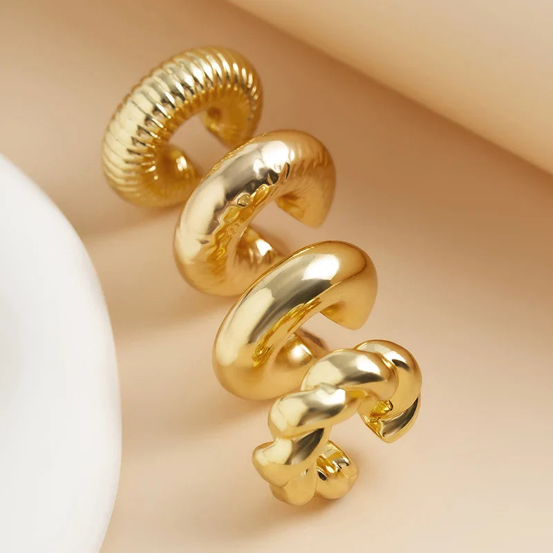 Fashion 4pcs C Shaped Acrylic Ear Clip for Women Simple Gold Silver Color No Pierced Round Earrings Punk Female Jewelry