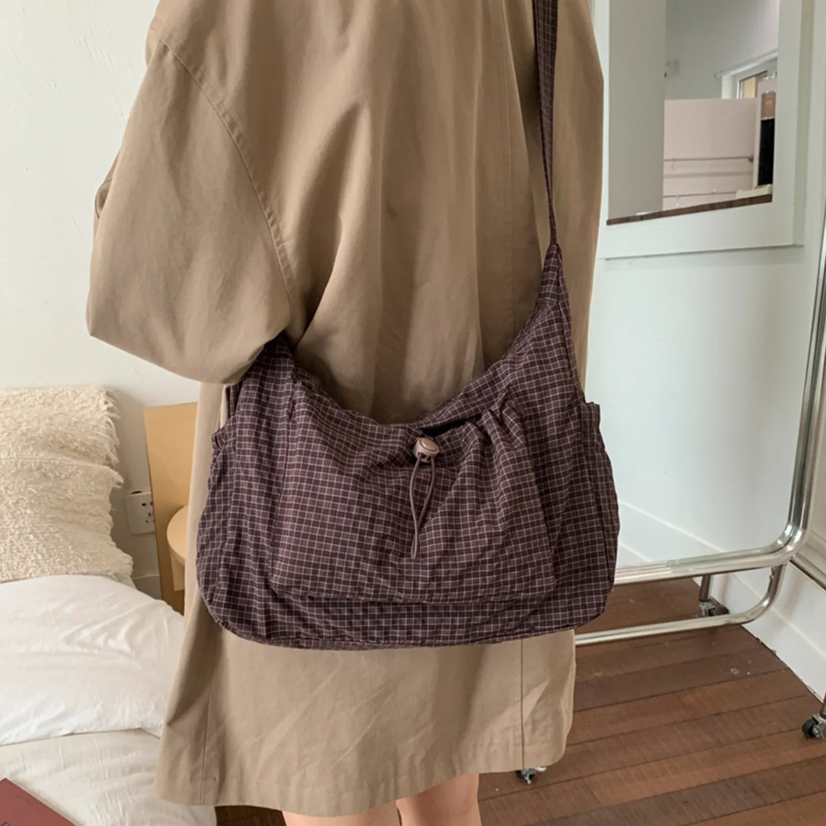 Women Checkered Sling Bag Nylon Pleated Cloud Shoulder Bag Large Capacity Stylish Plaid Tote Bag Shopping Date Handbag