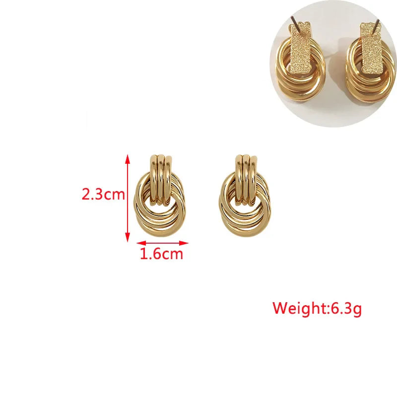 Gold Color Metal Drop Earrings Irregular Hollow Heart Pendants Earrings Twisted Geometric Personality Earrings for Women