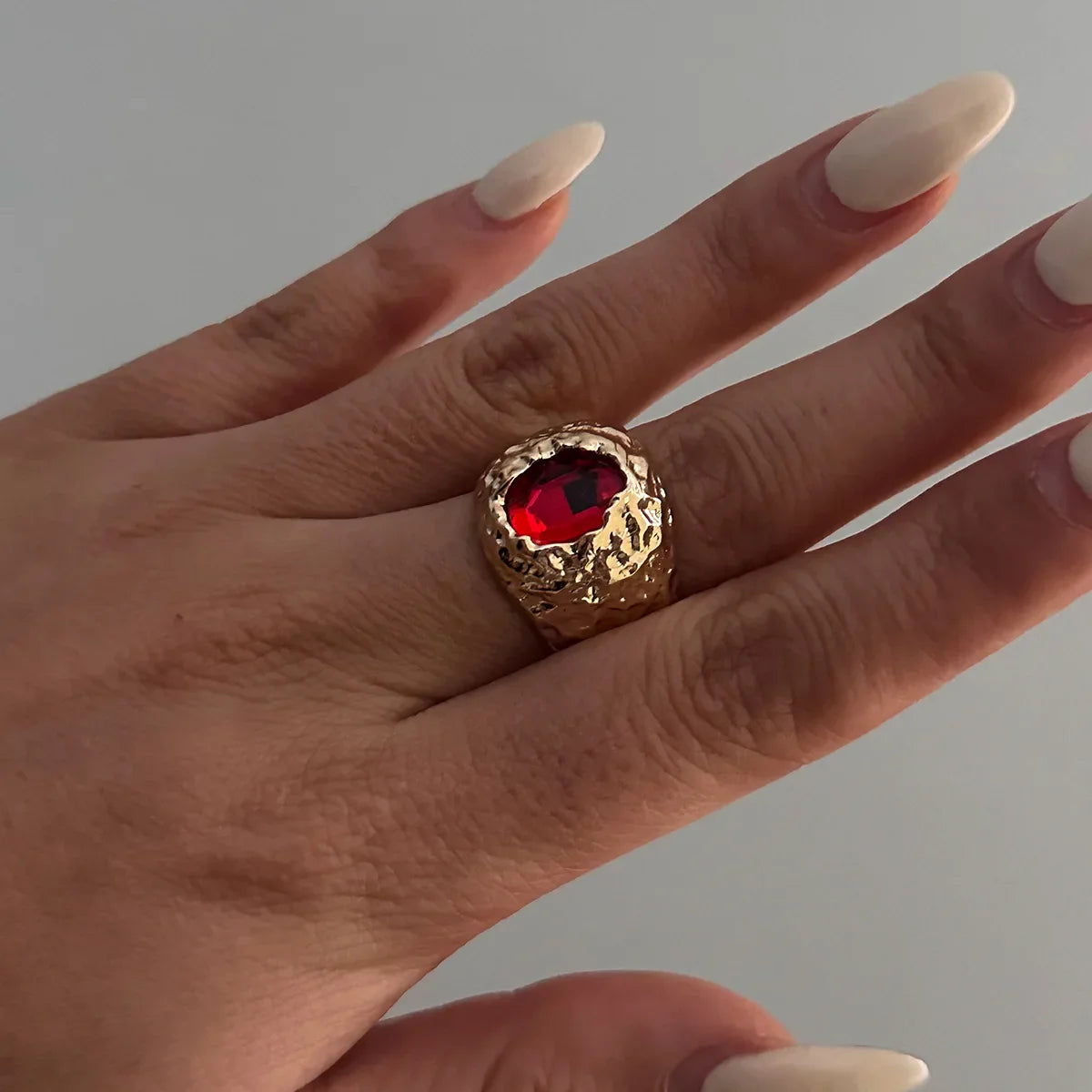 LATS Vintage Punk Inlaid Rhinestone Rings for Women Geometric Exaggerated Personalized Liquid Glossy Light Luxury  Jewelry