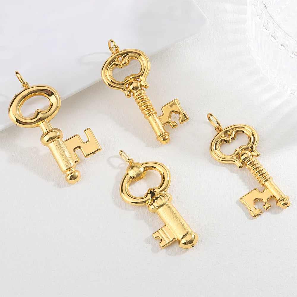 Hot Selling Pendant Africa Map Pendant Necklace Women Men Gold Plated Wholesale Fashion Stackable Jewelry Daily Wear Party Gift