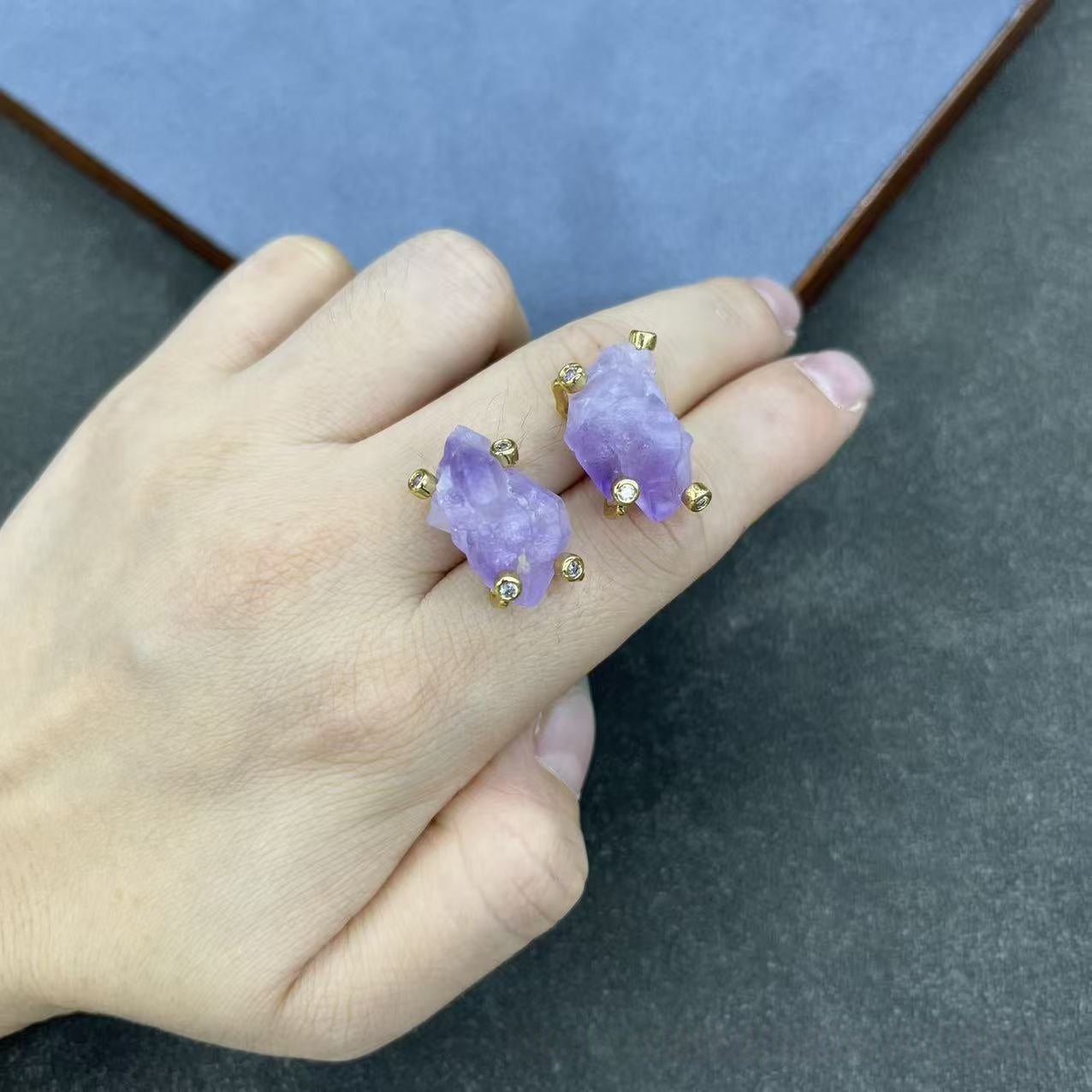 Natural Crystal Turquoise Claw Stud Earrings For Women