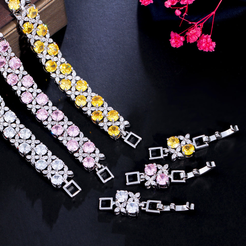 Zircon micro-inlaid gemstone and sparkling diamond-plated bracelet