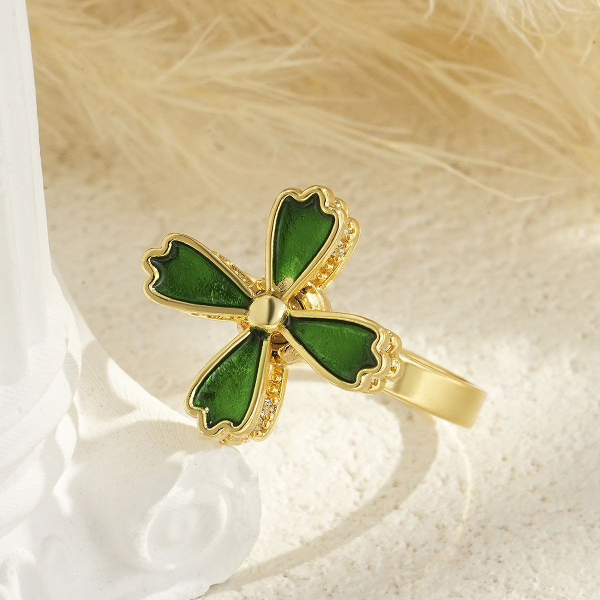 Rotatable Flower-shaped Gold-plated Ring
