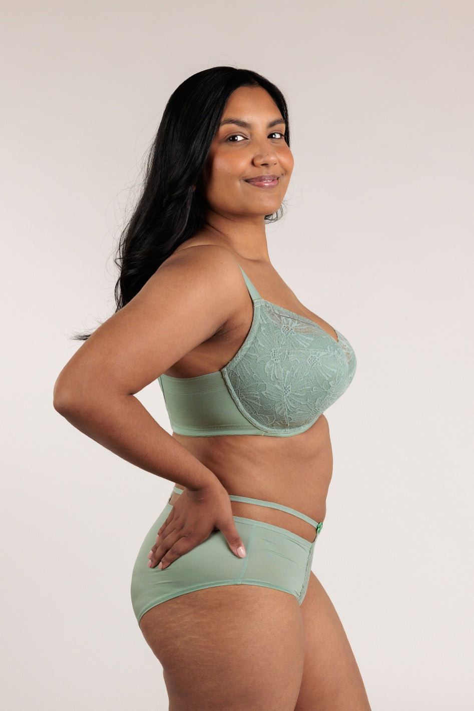 Ruby FlexWire Demi Bra, DDD-K Cup